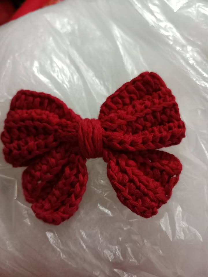 Red Crochet Bow Hair Clip
