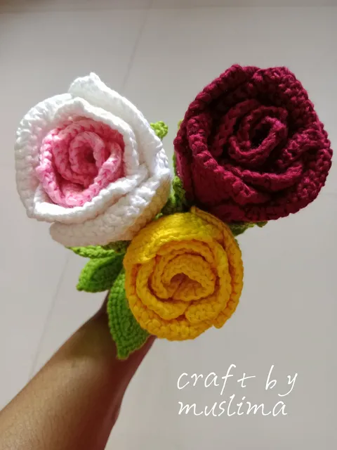Crochet Rose — Single Long Stem
