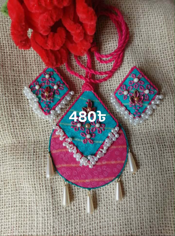 Embroidered Felt Pendant Set — Teal-Pink with Pearls